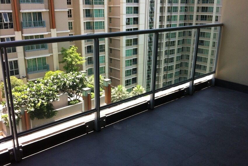 12081 Image-03