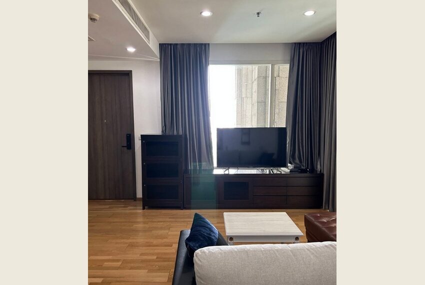 61818 Image-02